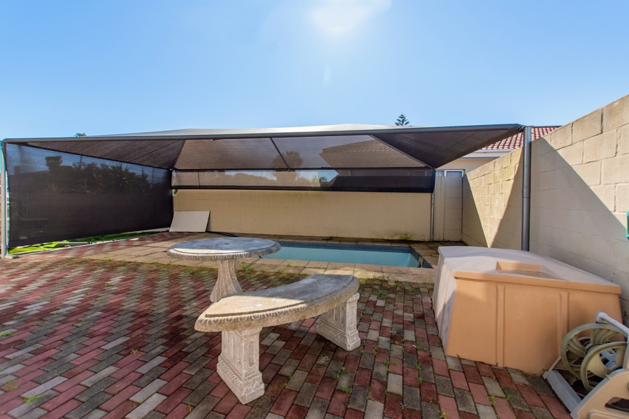 4 Bedroom Property for Sale in Port Owen Western Cape